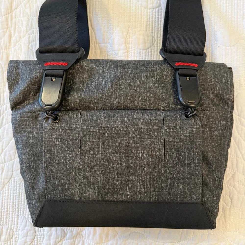 Peak Design Field Pouch & Slide Strap Bundle- The Ultimate Minimalist Carry - Picture 4 of 14